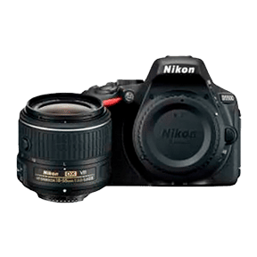 Nikon D5500 (AF-S DX NIKKOR 18-55 mm VR II Kit Lens) Digital SLR