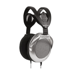 Koss UR40