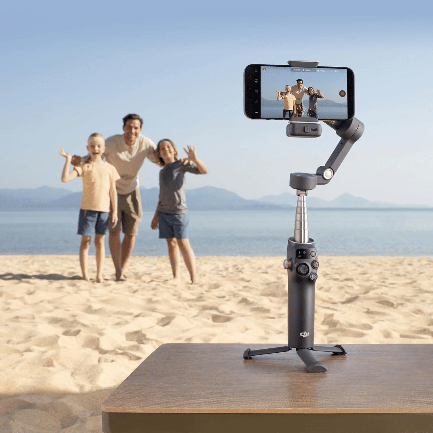 DJI OSMO Mobile 7 Gimbal  - Unboxed_Black_Top_112746