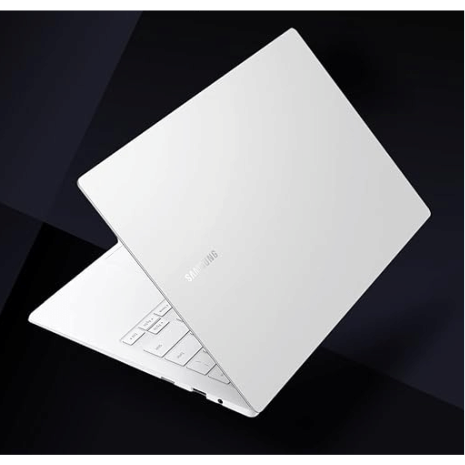 Samsung Samsung N Series NP930xed  (Intel Core i5 12th Gen 13.3 Inch)- Refurbished_Silver_Bottom_114423